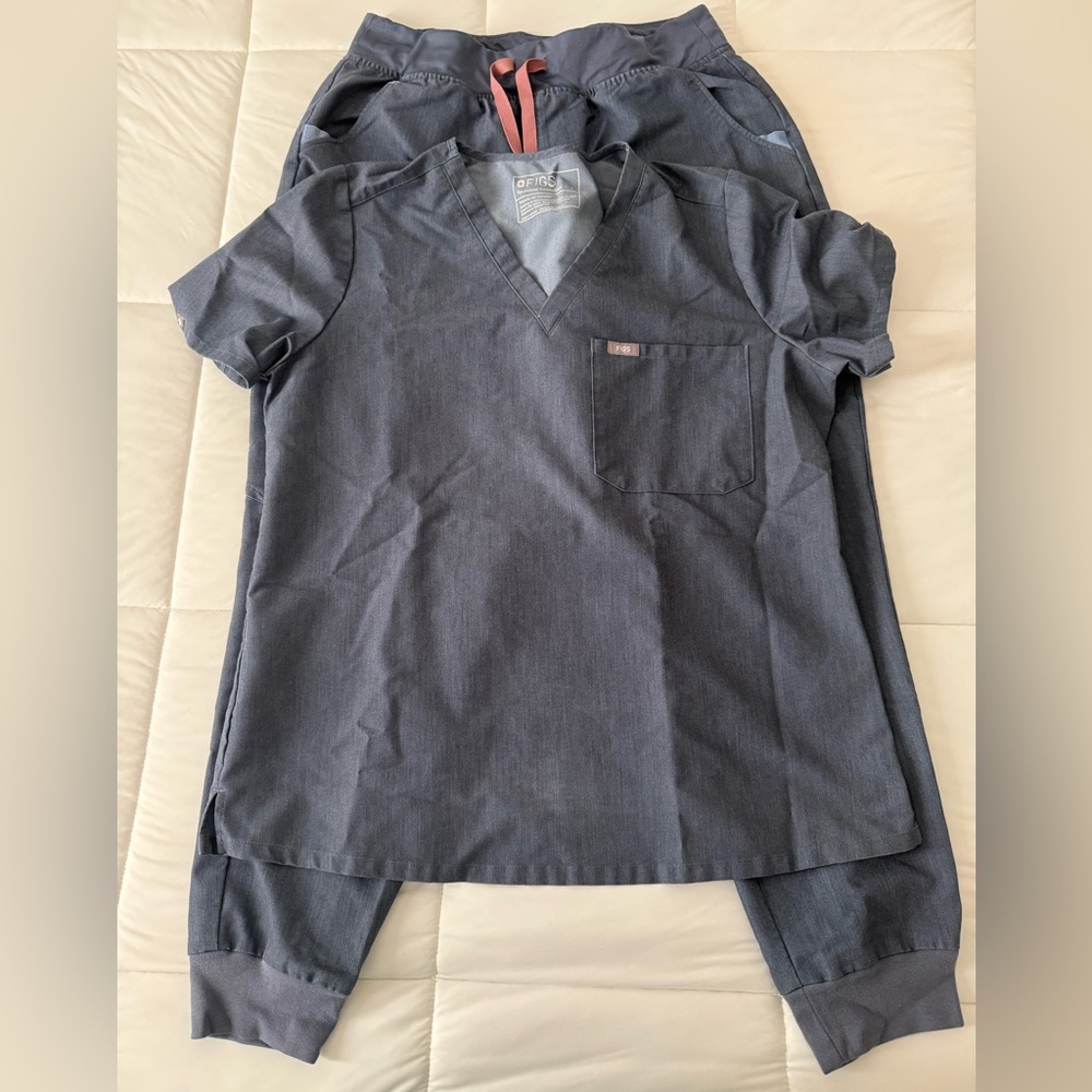 Figs Heather Denim Scrub Set